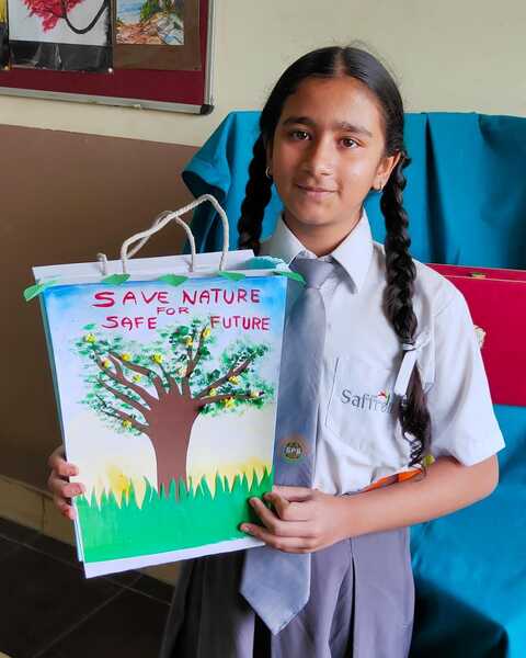 Sahodaya Inter-School PAPER BAG MAKING Comptt. Hosted By Shree Hanumat International Public School